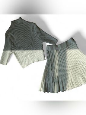 White Ribbed Pleated Skirt Set